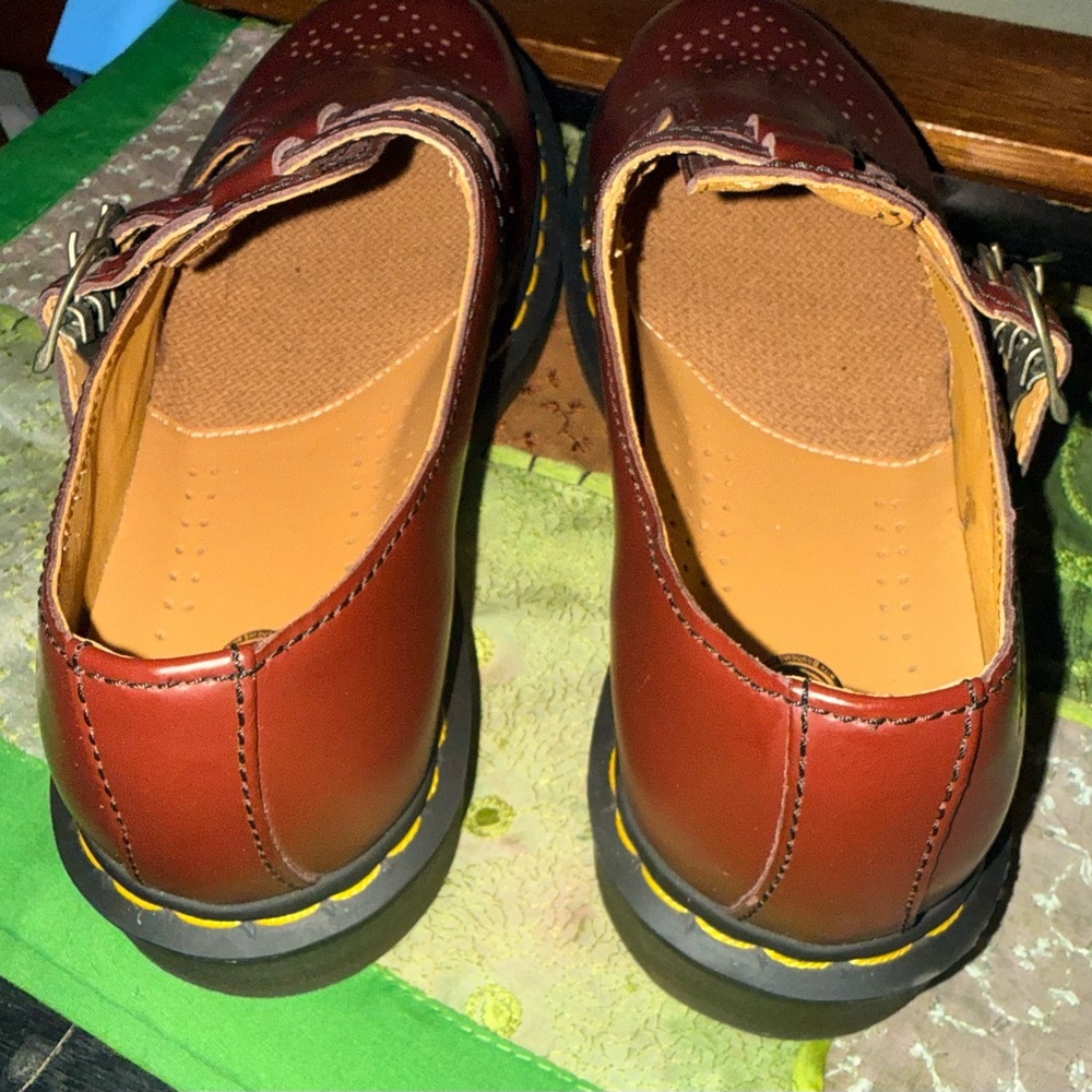 Dr. Martens Women’s Cherry Red Leather Size 10 Shoes - Picture 6 of 7